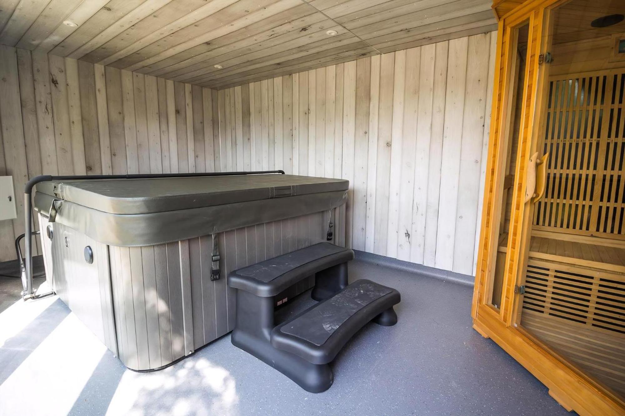 Stunning Cottage With A Private Hot Tub And Sauna In Norfolk Ref 99003Ac Lessingham Kültér fotó